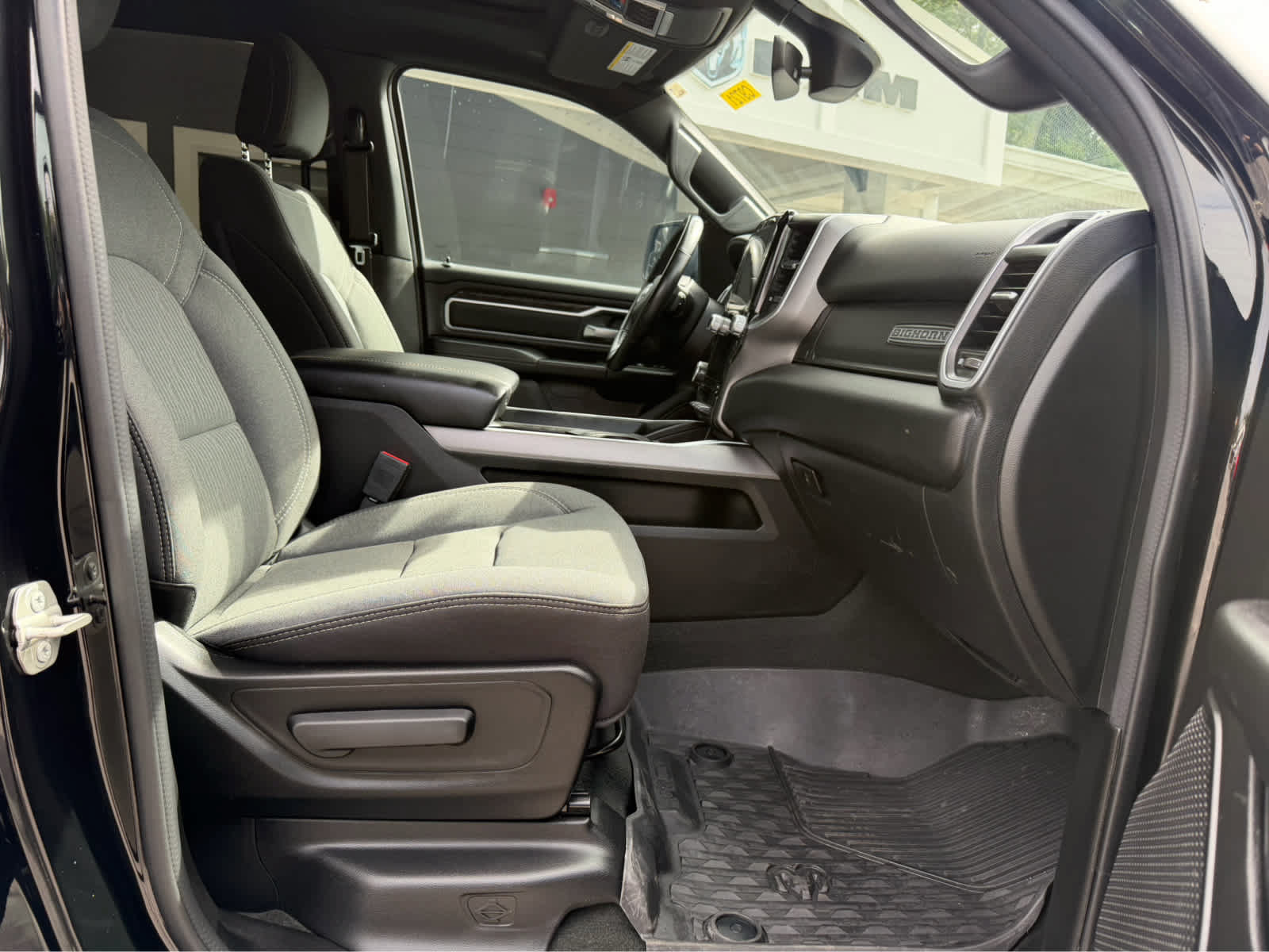 Used 2023 RAM 1500 Big Horn AWD/4WD image 19