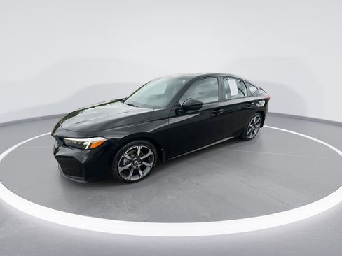 Used 2025 Honda Civic Sport Touring image 4