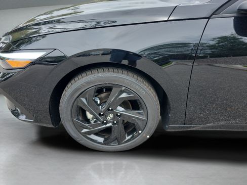 New 2026 Hyundai Elantra Sport FWD image 28