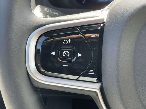 New 2026 Volvo XC90 B5 Plus w/ Protection Package Premier AWD/4WD image 10