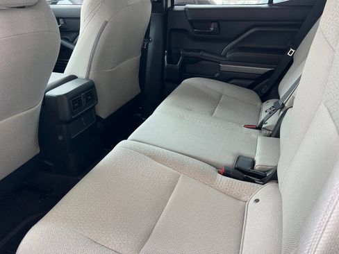 New 2026 Toyota 4Runner SR5 AWD/4WD image 9