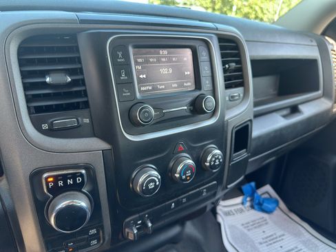 Used 2022 RAM 1500 Tradesman w/ Chrome Appearance Group AWD/4WD image 21