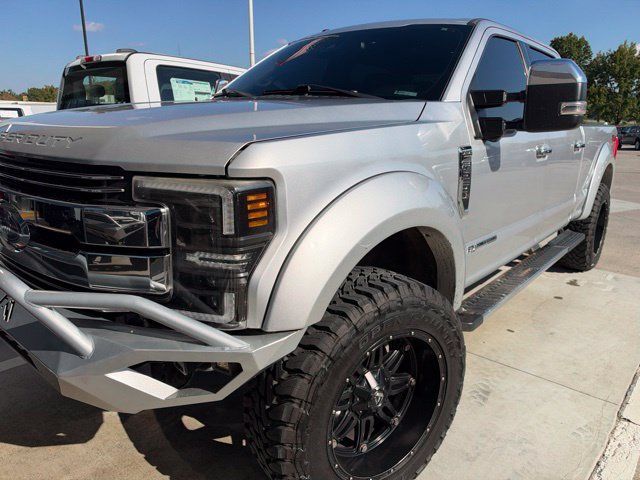 Used 2018 Ford F250 4x4 Crew Cab Super Duty image 4