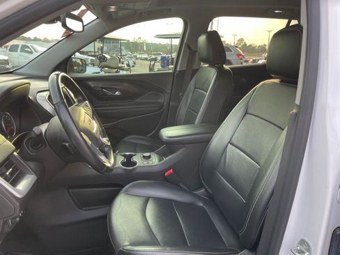 Used 2022 GMC Terrain SLT w/ Infotainment Package II image 13