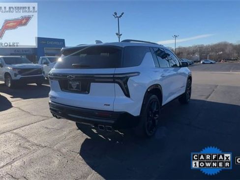 Certified 2026 Chevrolet Traverse RS w/ LPO, Floor Liner Package image 8