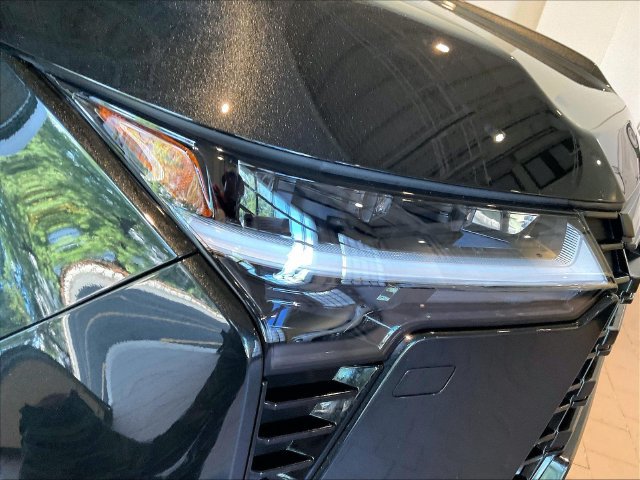 Used 2025 Lexus GX 550 w/ Accessory Package (2T) AWD/4WD image 10