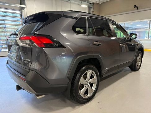 Used 2019 Toyota RAV4 Limited w/ Carpet Mat Package AWD/4WD image 7