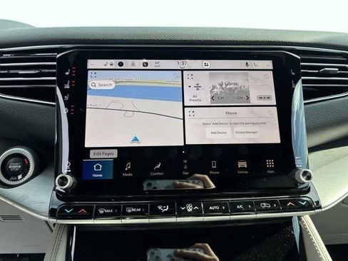 New 2026 Jeep Grand Wagoneer L 4WD w/ Premium Group I image 14