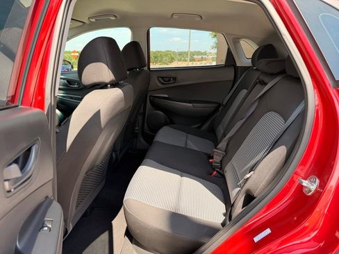 Used 2019 Hyundai Kona SE FWD image 5
