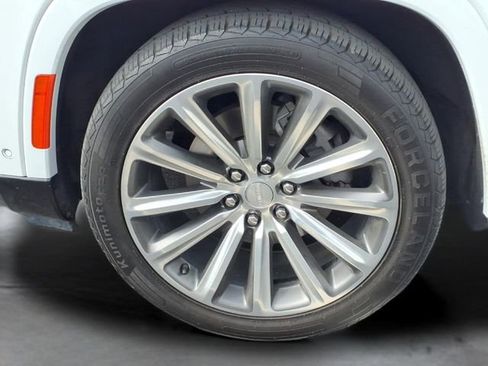 Used 2023 Jeep Grand Wagoneer Series II AWD/4WD image 19