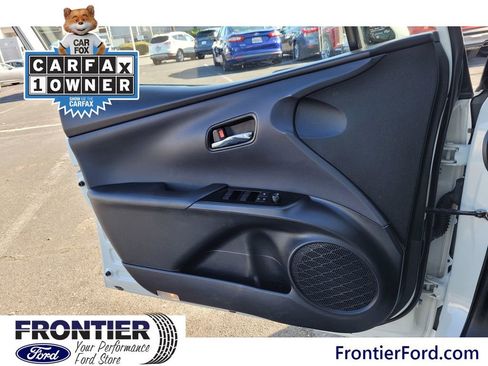 Used 2019 Toyota Prius XLE image 15