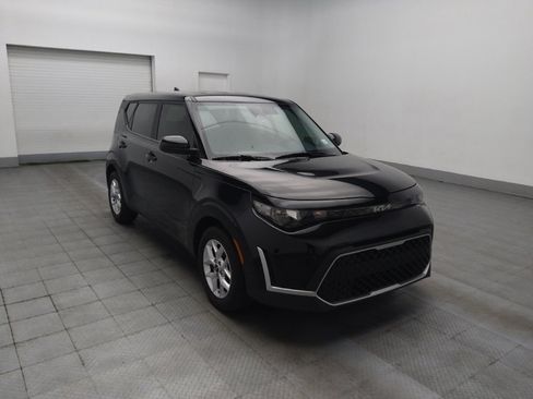 Used 2023 Kia Soul LX w/ LX Technology Package FWD image 13