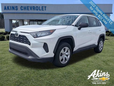 Used 2022 Toyota RAV4 LE FWD image 7