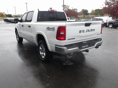 New 2026 RAM 1500 4x4 Crew Cab image 6