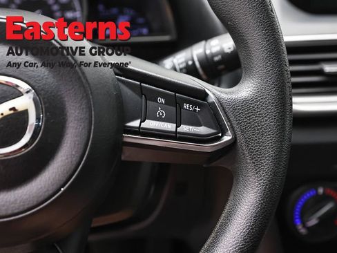 Used 2017 MAZDA MAZDA3 Sport FWD image 15