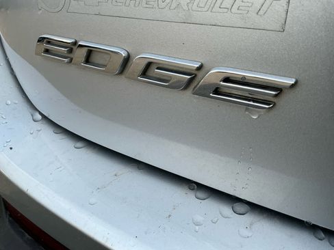 Used 2017 Ford Edge Titanium image 17