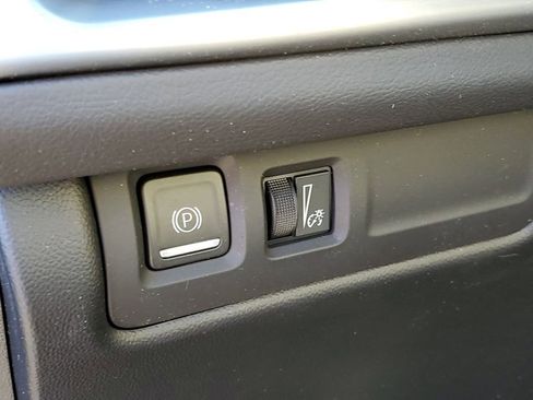 Used 2024 Cadillac XT4 Premium Luxury w/ LPO, Floor Liner Package image 8