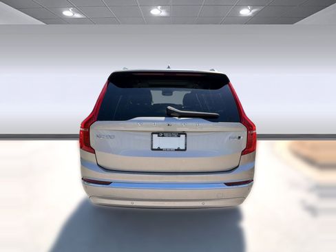 Certified 2023 Volvo XC90 B6 Ultimate w/ Protection Package AWD/4WD image 10