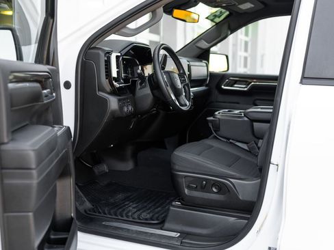 Used 2023 Chevrolet Silverado 1500 RST image 22