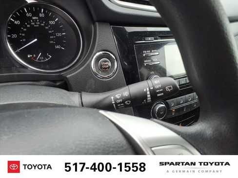 Used 2016 Nissan Rogue SV image 22