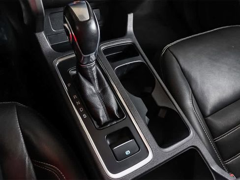 Used 2018 Ford Escape SEL image 19