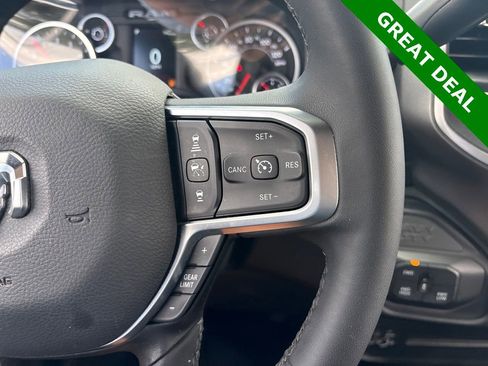 Used 2025 RAM 2500 Big Horn AWD/4WD image 23