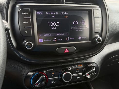 Used 2022 Kia Soul LX FWD image 25