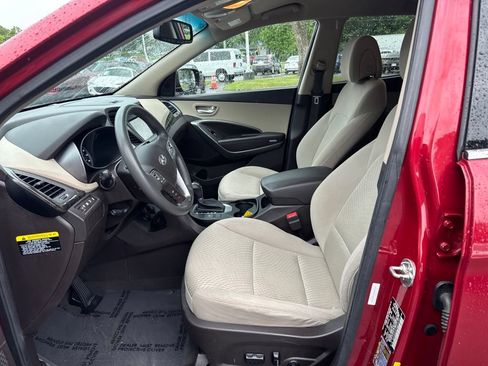 Used 2018 Hyundai Santa Fe Sport w/ 2.4L Value Package 02 FWD image 10