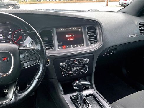 Used 2023 Dodge Charger R/T w/ Harman/Kardon Audio Group image 10