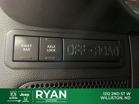 Used 2015 Jeep Wrangler Unlimited Rubicon w/ Max Tow Package AWD/4WD image 24