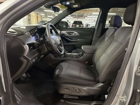 Used 2023 Chevrolet Traverse LT AWD/4WD image 14