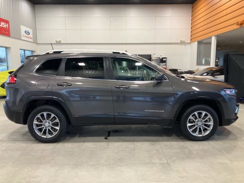 Used 2020 Jeep Cherokee Latitude Plus w/ Cold Weather Group image 4