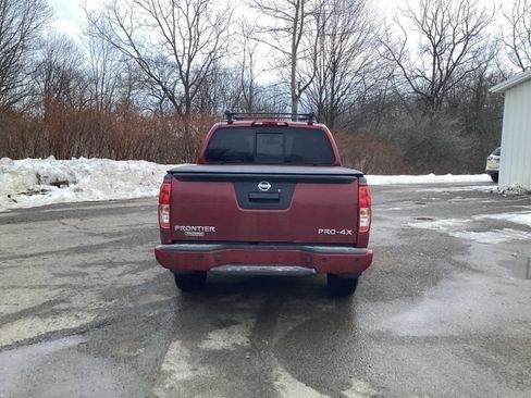 Used 2019 Nissan Frontier PRO-4X image 6