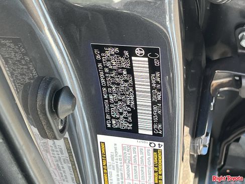 Certified 2021 Toyota C-HR XLE FWD image 33