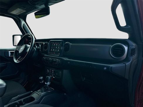 Used 2021 Jeep Wrangler Unlimited Sport image 31