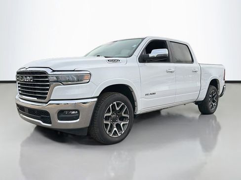 Used 2025 RAM 1500 Laramie AWD/4WD image 2