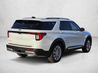 New 2026 Ford Explorer Platinum video 2
