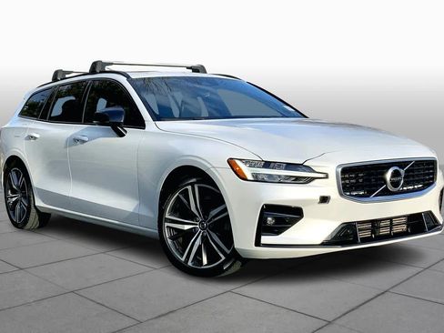 Used 2020 Volvo V60 T6 R-Design w/ Protection Package Premier image 2