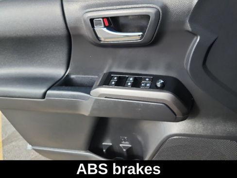 Used 2023 Toyota Tacoma TRD Sport image 10