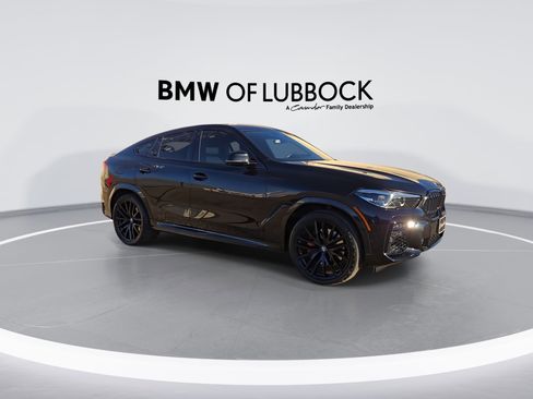 Used 2022 BMW X6 xDrive40i w/ M Sport Package image 2