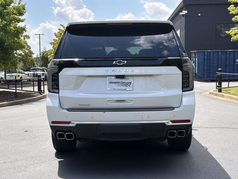 Used 2025 Chevrolet Tahoe High Country AWD/4WD image 17