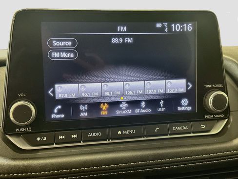 Used 2023 Nissan Rogue S AWD/4WD image 21