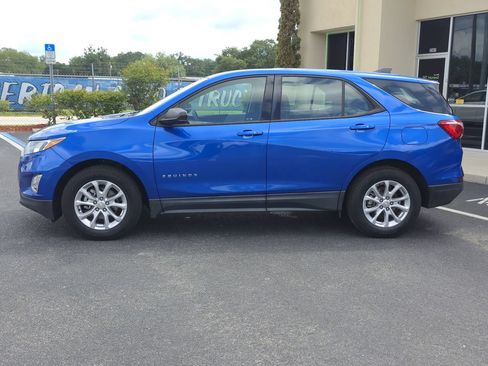 Used 2019 Chevrolet Equinox LS FWD image 8