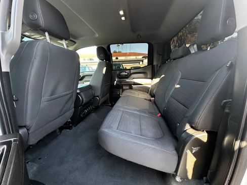Used 2021 Chevrolet Silverado 1500 LT AWD/4WD image 31