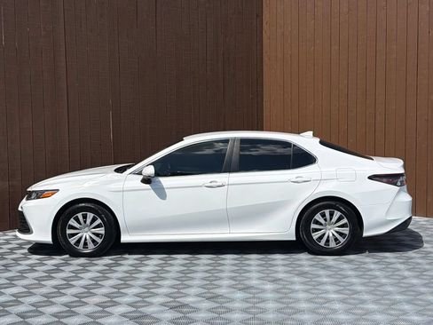 Used 2023 Toyota Camry LE FWD image 13