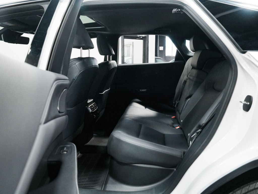 Used 2023 Lexus RX 350 Premium w/ Accessory Package AWD/4WD image 31