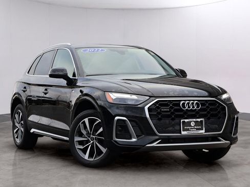 Used 2022 Audi Q5 2.0T Premium w/ Convenience Package image 1