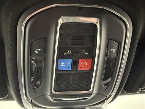 New 2026 Jeep Grand Cherokee Laredo image 31