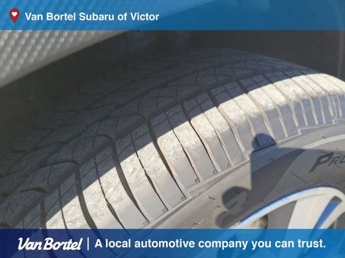 Used 2022 Subaru Ascent Premium image 10