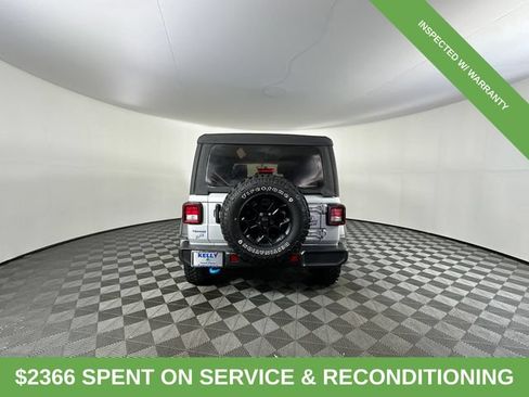 Used 2023 Jeep Wrangler Unlimited w/ Convenience Group AWD/4WD image 7